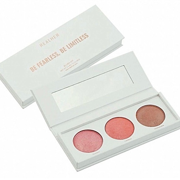 $20 MAKE UP PALLETS - Picture 2 of 10